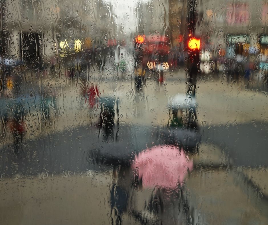 rainy scene of London