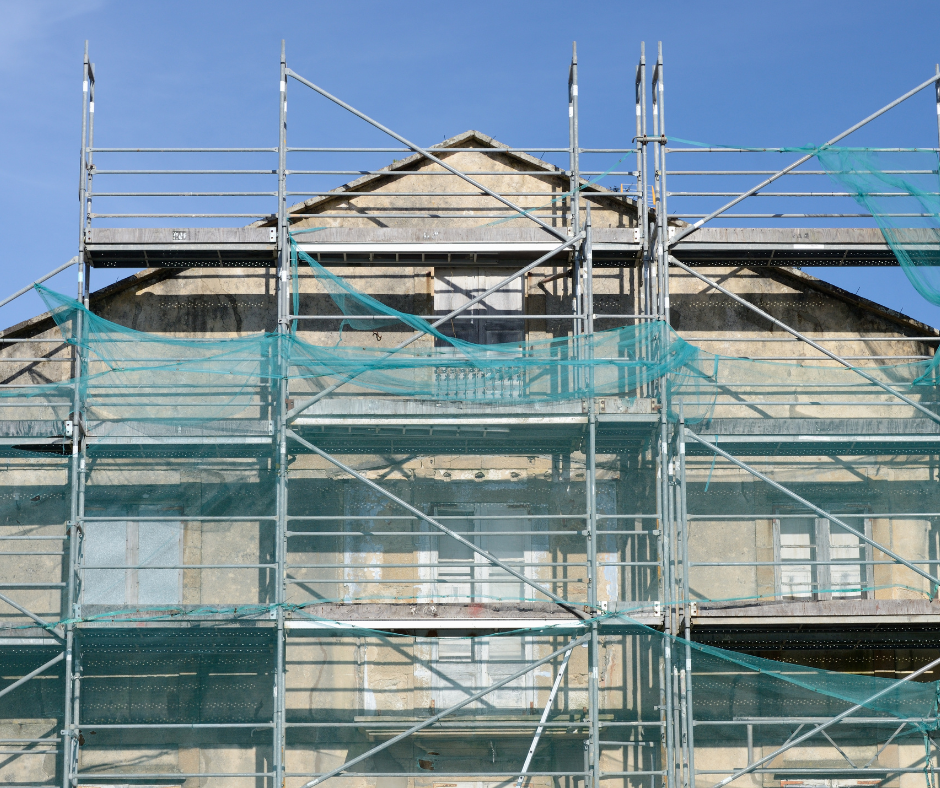 Scaffold on house